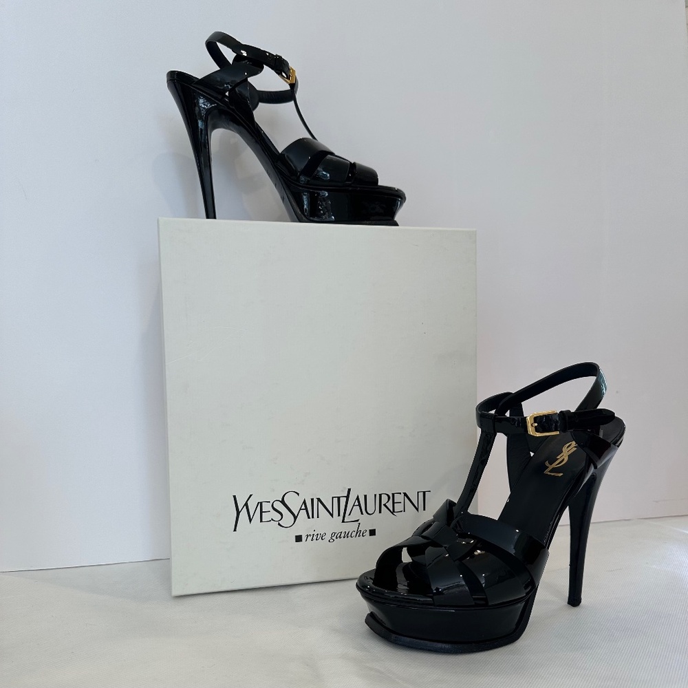 YVES SAINT LAURENT RIVE GAUCHE TRIBUTE PLATFORM SANDALS IN BLACK PATENT LEATHER